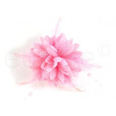 bloem corsage met parels en veertjes roze