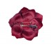 bloem corsage met organza bladeren wijn rood zwart